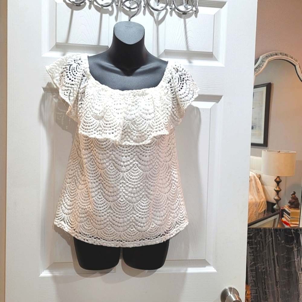 Lily Pulitzer white crochet off-shoulder ruffle elastic bib blouse size Small